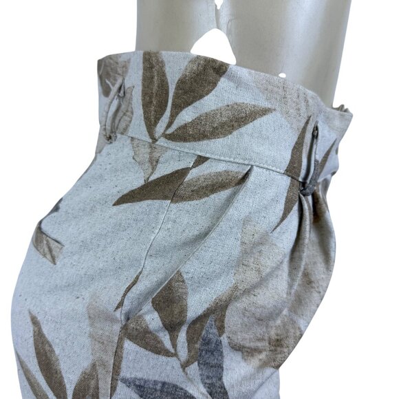 Ay Riss Women’s Gray & Brown Leaf Print High-Waisted Shorts Size M - Picture 5 of 9